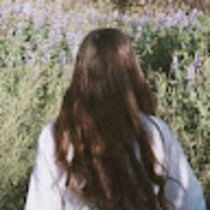 Meet your Posher, Carolina